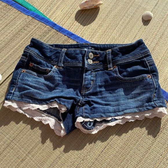 🍁50% Off Sale 🍁 American Eagle Shorts Jean - Picture 1 of 5